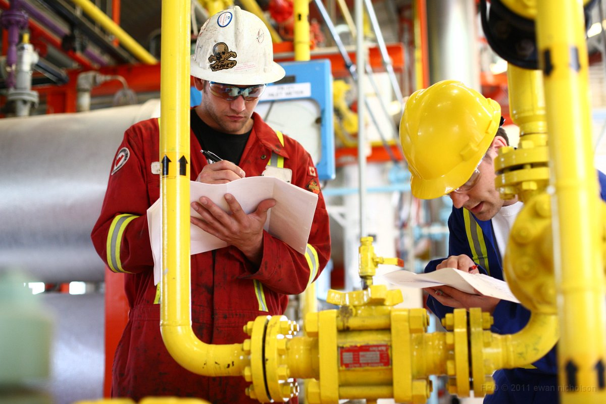 The Critical Role of Inspectors in Lifting Gear Safety - inspectionstrack